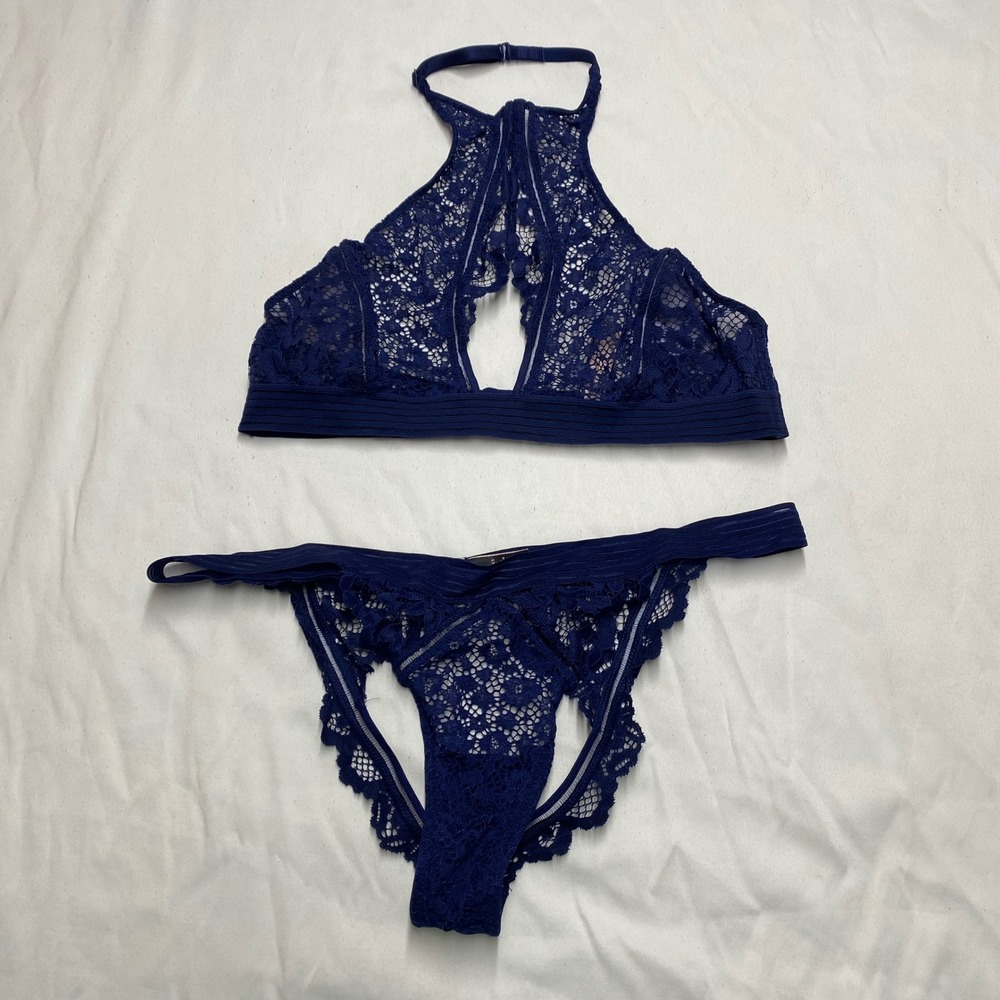 Victorias Secret Very Sexy Navy Blue Lace Halter Bralette M and Tanga PantyL